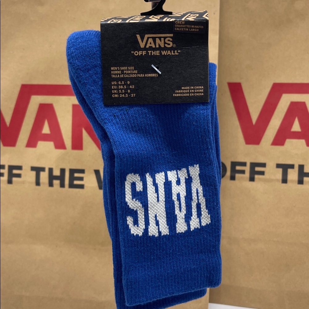 VANS "Off The Wall" Crew socks 
Vans Crew socks (1 pair)